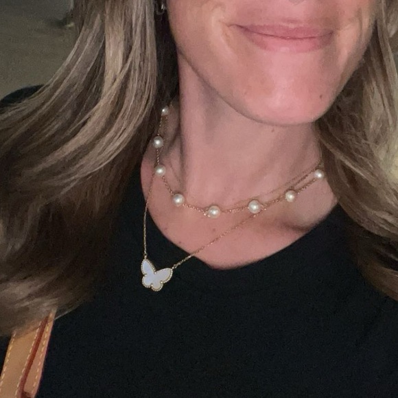 Van Cleef & Arpels Lucky Alhambra Butterfly Pendant Necklace - Picture 6 of 16